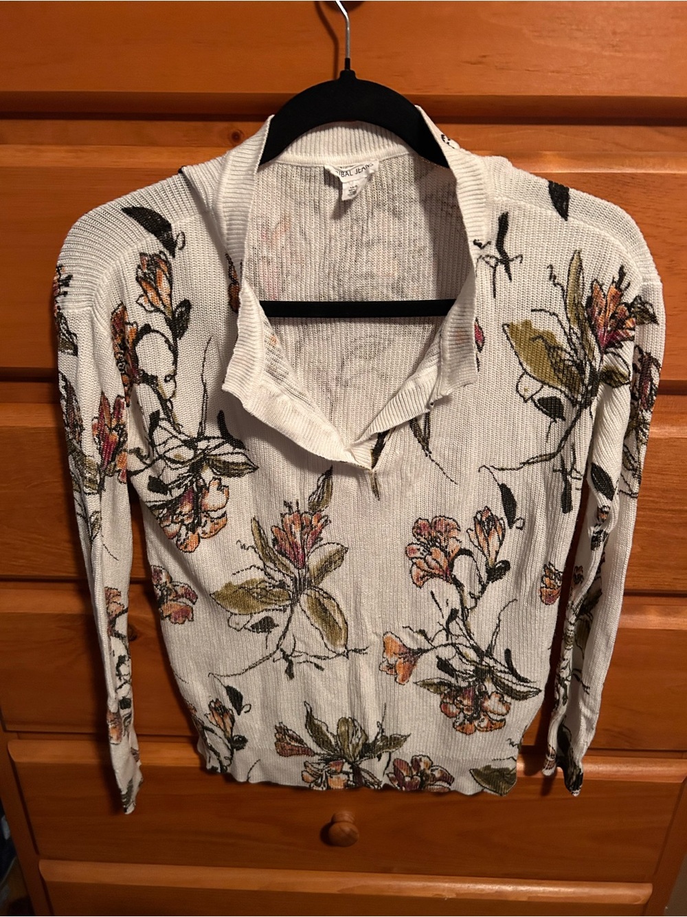 Women’s Tribal brand Lightweight Floral Open-Collar Sweater Medium